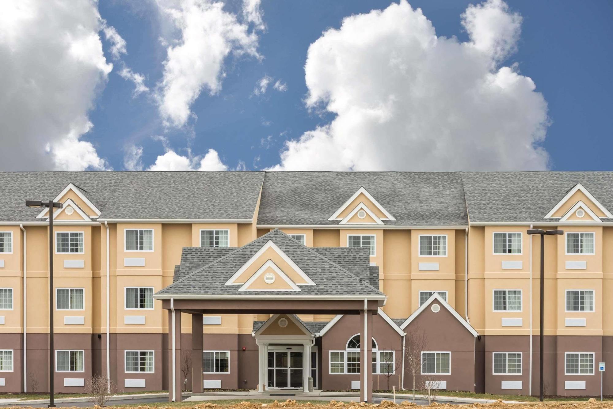 Microtel Inn & Suites By Wyndham Beaver Falls Ngoại thất bức ảnh